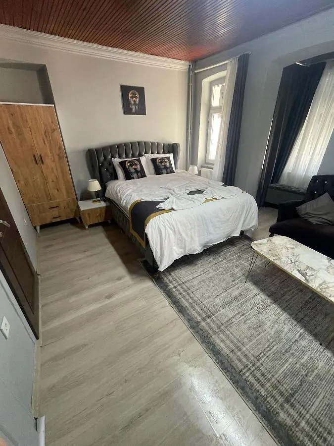 Taksim Red Suite Istanbul